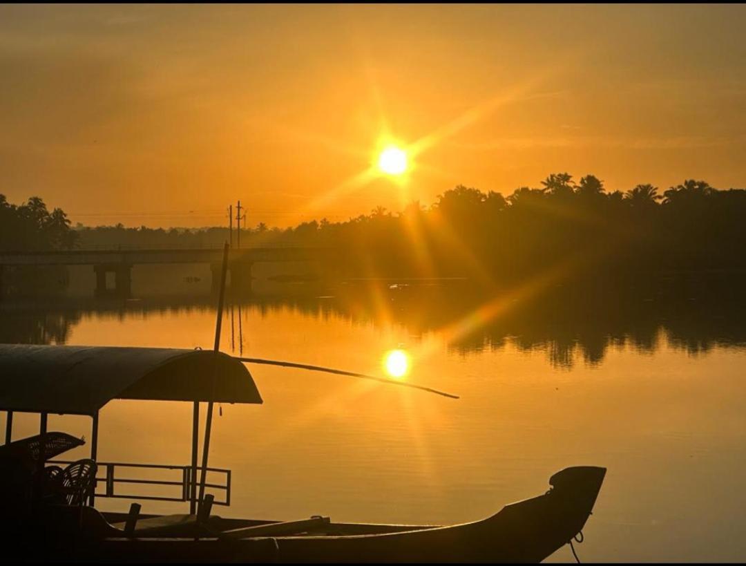 Green Island Homestay Riverside Kozhikode Dış mekan fotoğraf