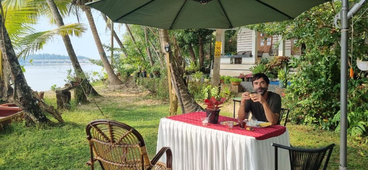 Green Island Homestay Riverside Kozhikode Dış mekan fotoğraf